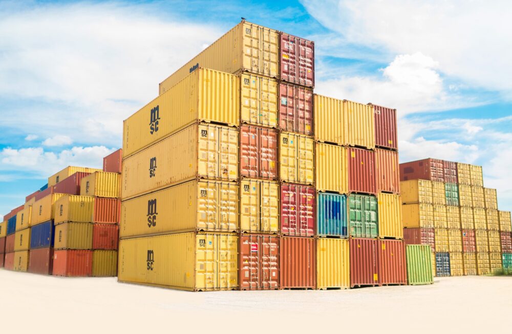 Storage and staging for project cargo